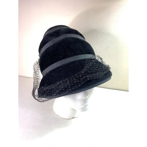 Vintage Women's Velvet Beehive Hat with Black Net and Tiered Bows - Picture 7 of 8